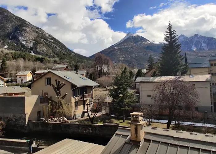 Maison calme indépendante et vue sur les montagnes