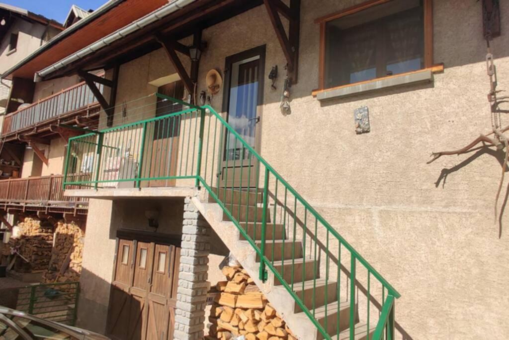Maison Calme Indépendante Et Vue Sur Les Montagnes Appartement Briançon