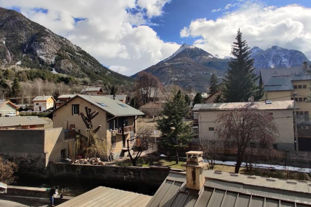 Maison Calme Indépendante Et Vue Sur Les Montagnes Appartement Briançon
